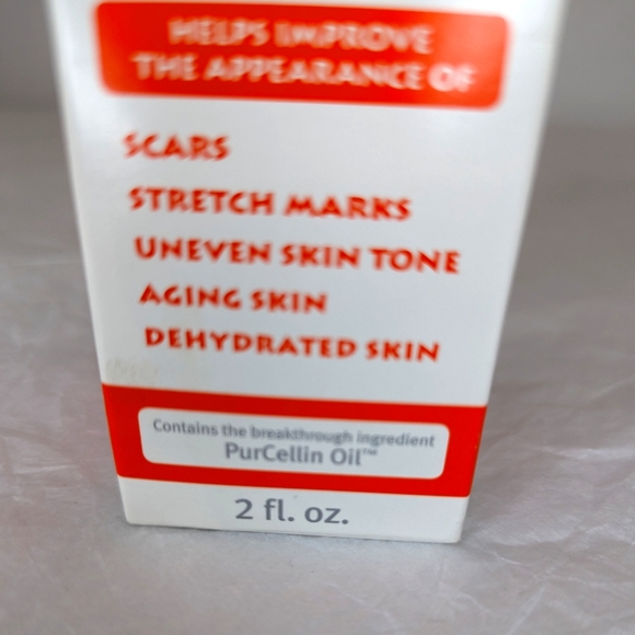 Bio-Oil  2 oz. Size - Picture 3 of 5